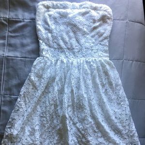 Abercrombie Strapless White Lace Dress